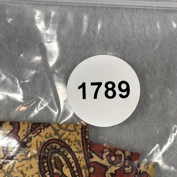 Vintage RARE ERNST Mens Tie Red Gold Black Paisley Handmade Batik Cotton Necktie - Picture 7 of 8